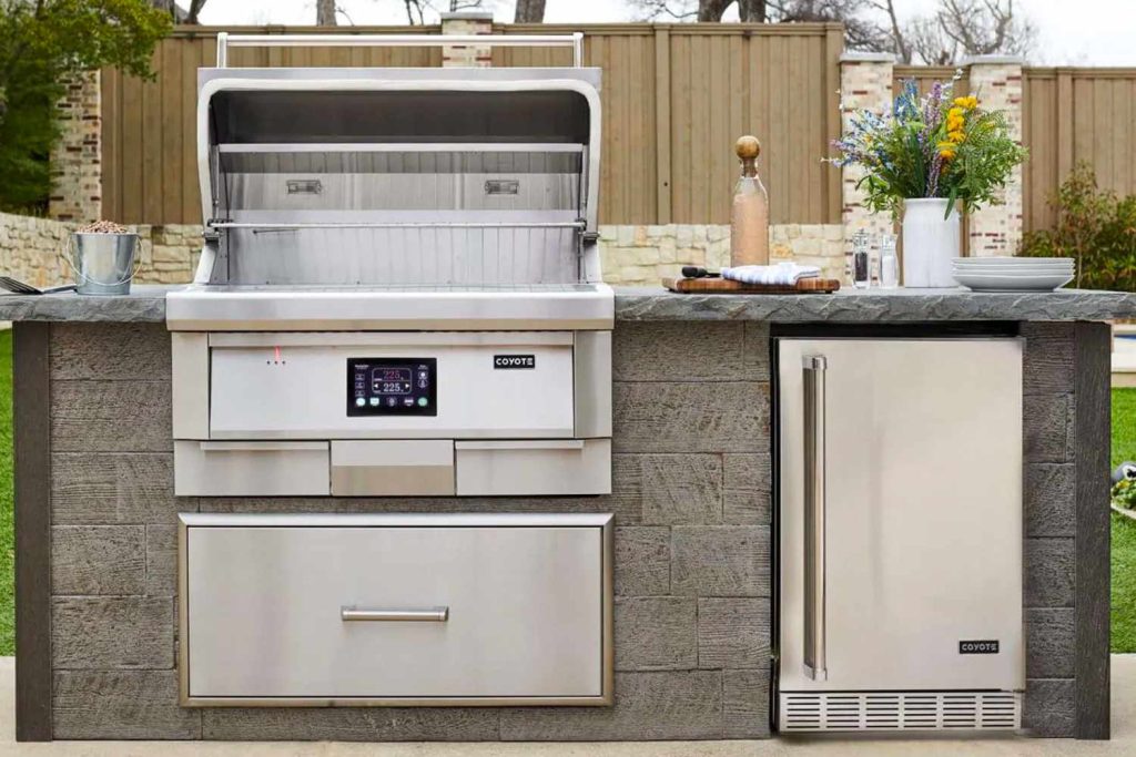 Best Grills for Outdoor Kitchen